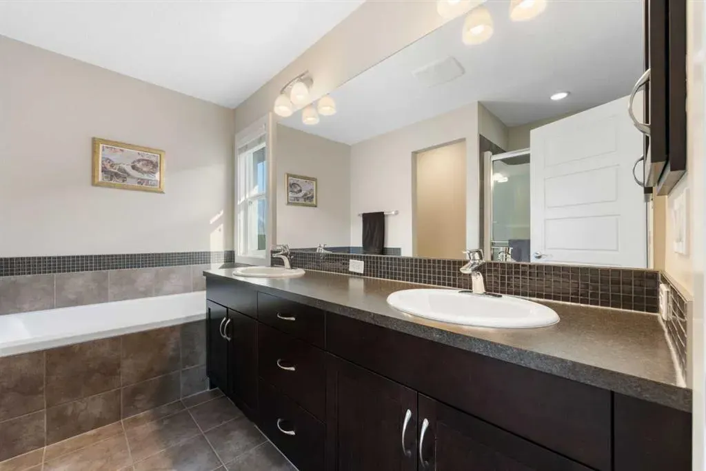 240 Sage Bank Grove NW