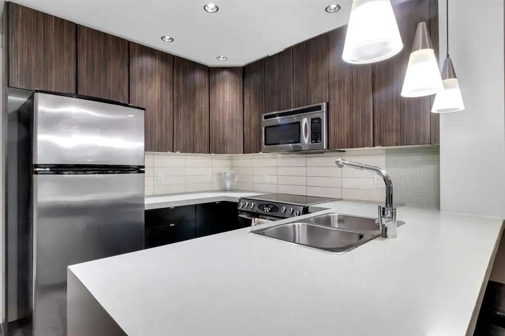 788 12 Avenue SW, #102