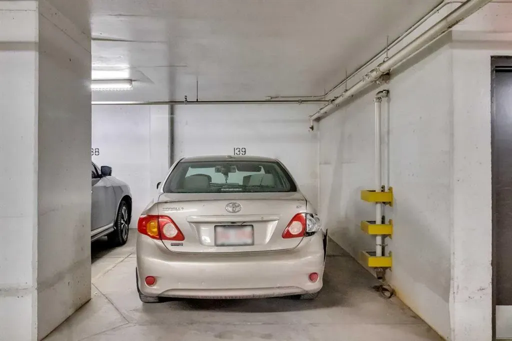 788 12 Avenue SW, #102