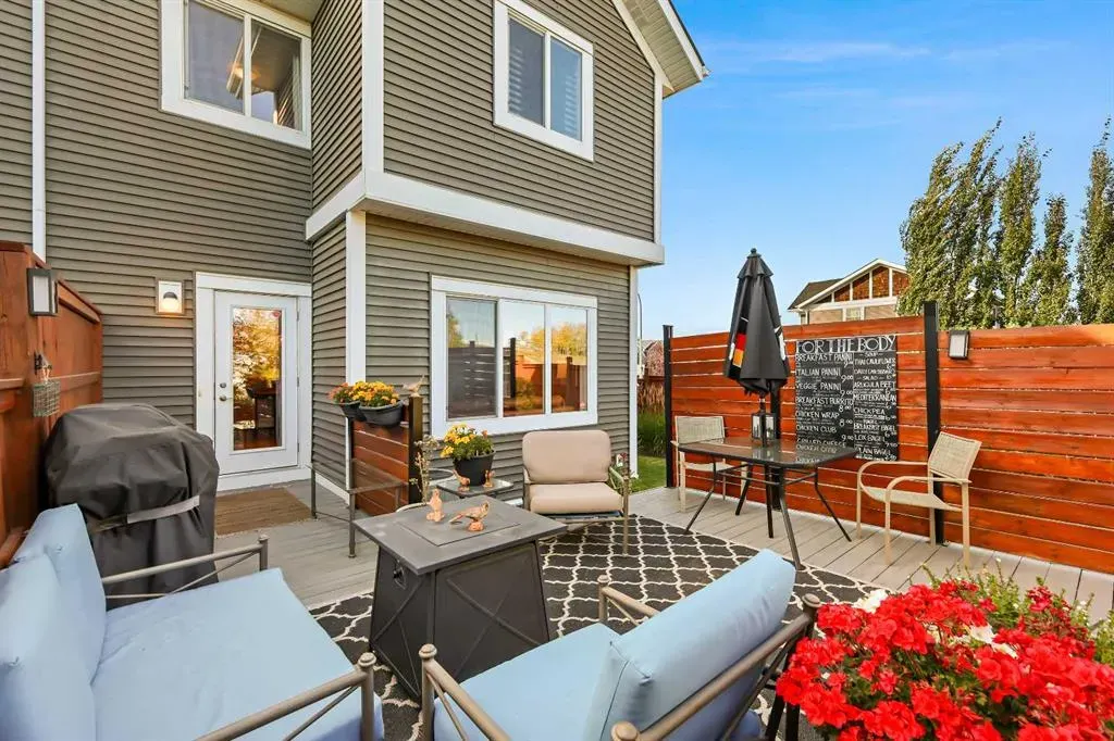 590 River Heights Crescent