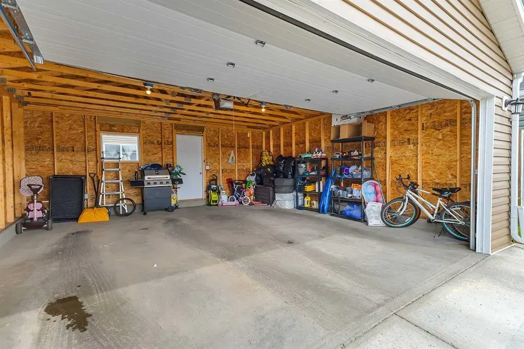 124 Red Embers Crescent NE