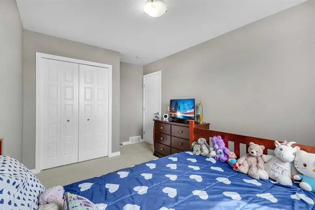 124 Red Embers Crescent NE