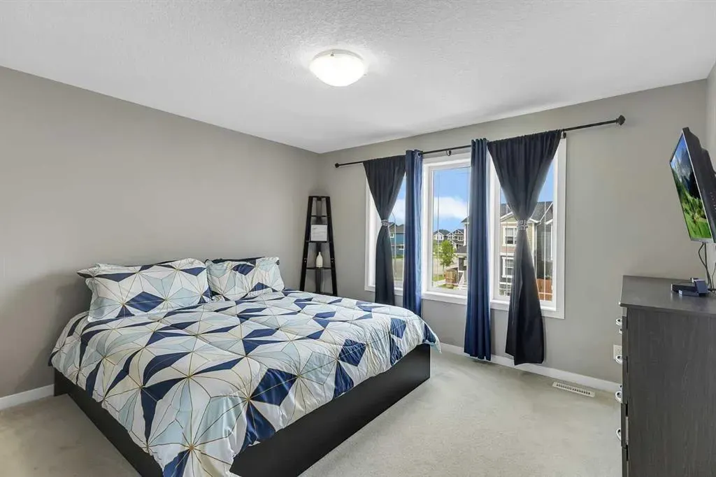 124 Red Embers Crescent NE