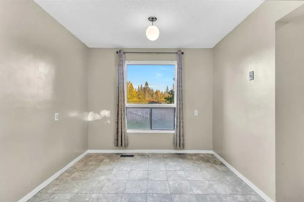 116 Shawmeadows Crescent SW