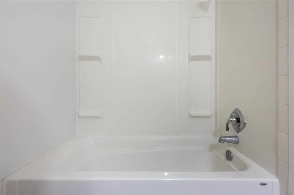 116 Shawmeadows Crescent SW
