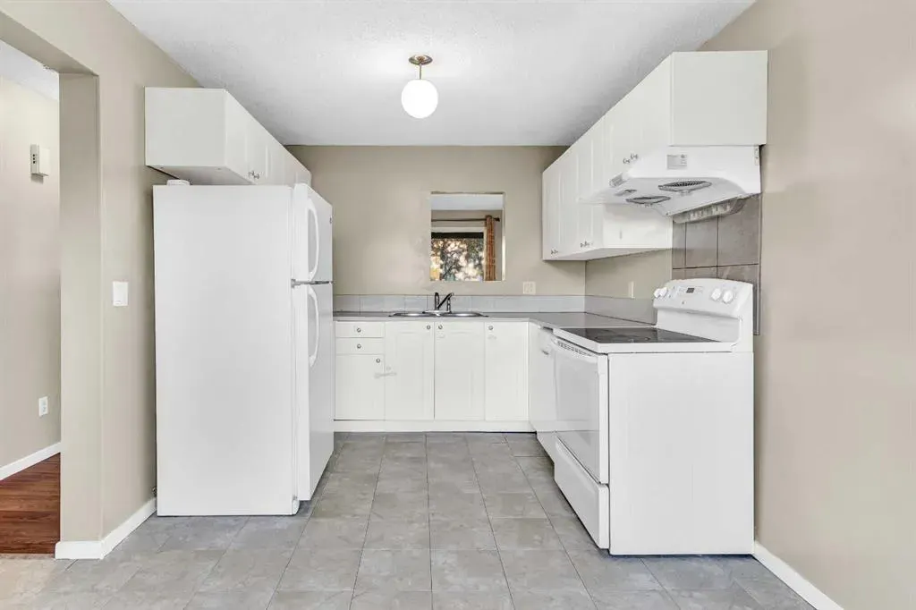 116 Shawmeadows Crescent SW