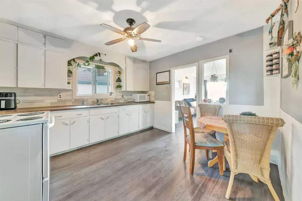 117 2 Street W