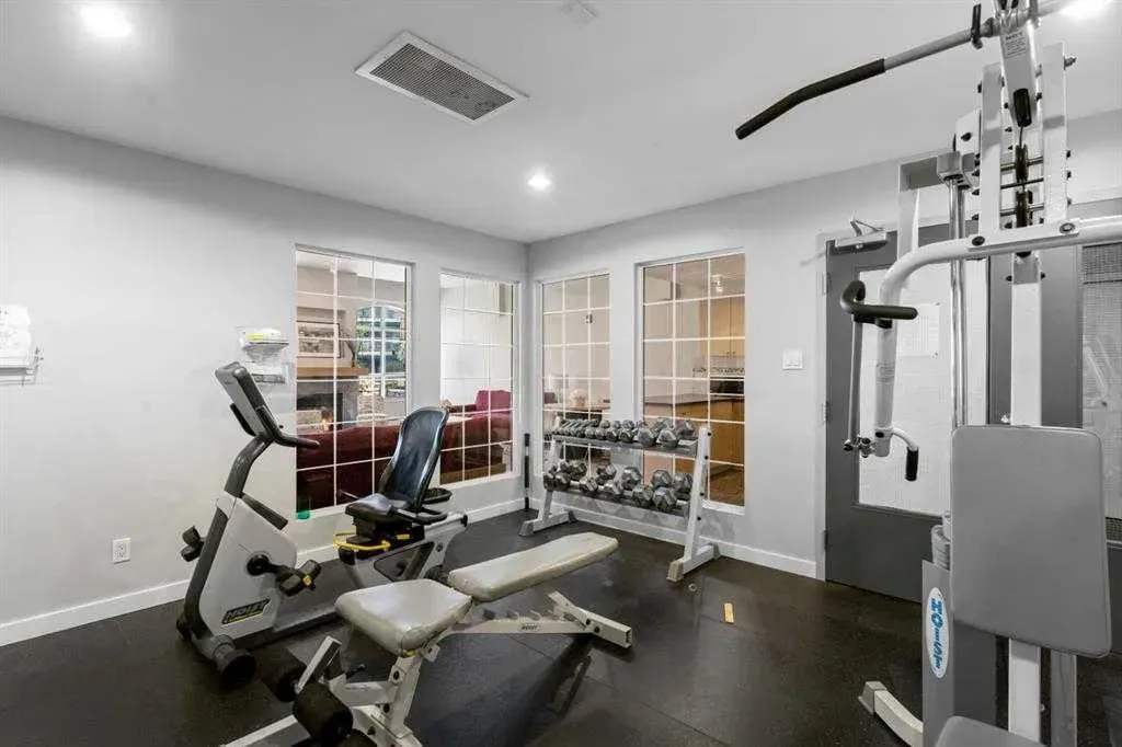 30 Richard Court SW, #134