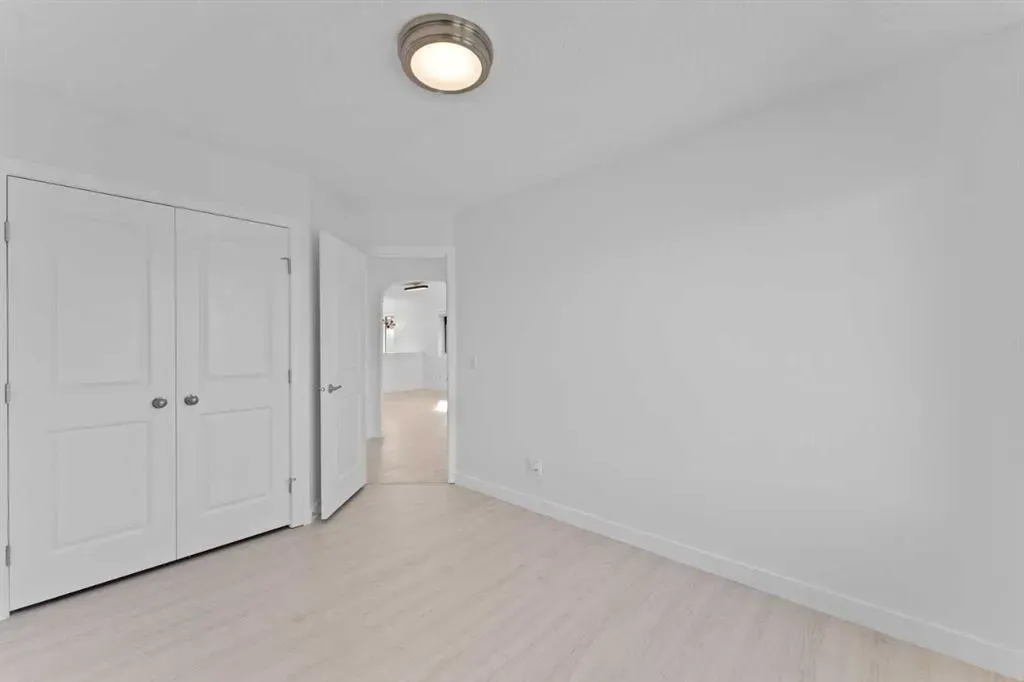363 Evanspark Gardens NW