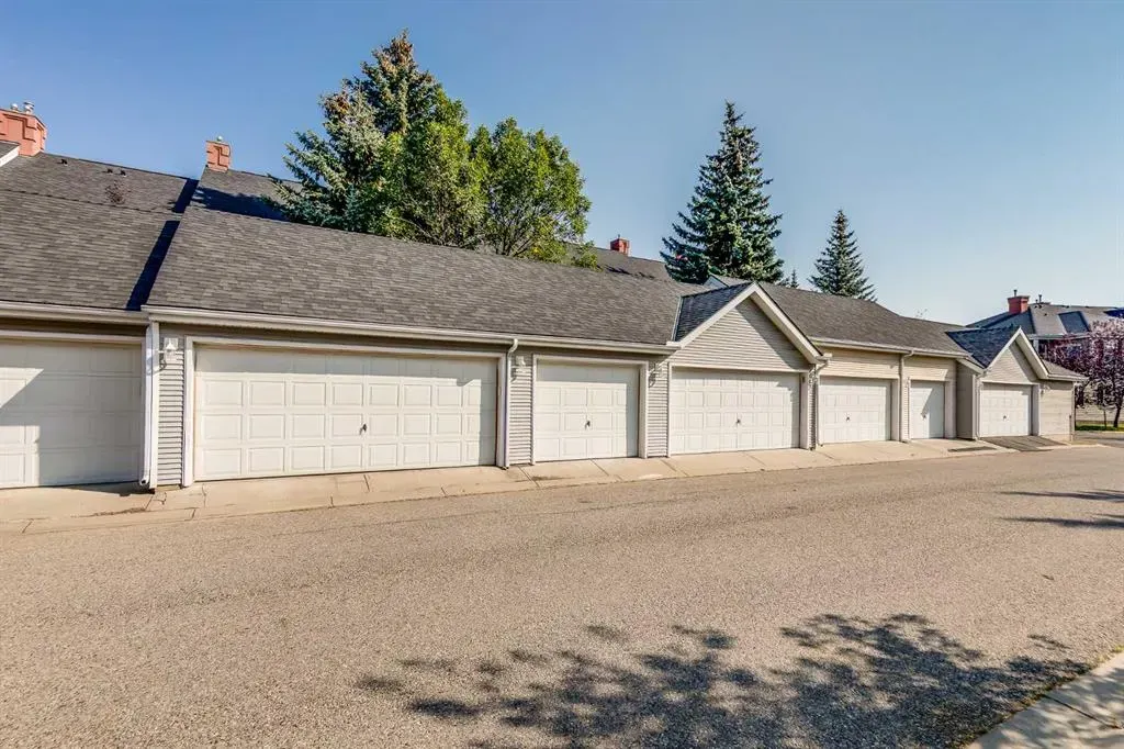55 Prestwick Park SE