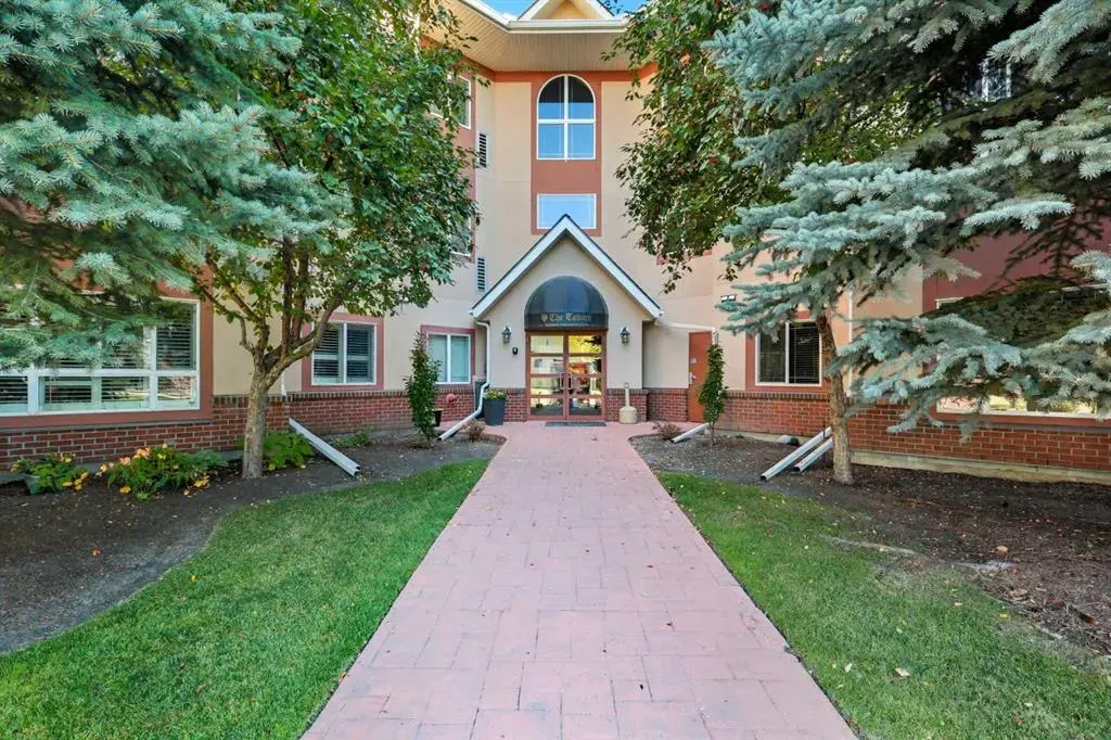 30 Sierra Morena Landing SW, #240