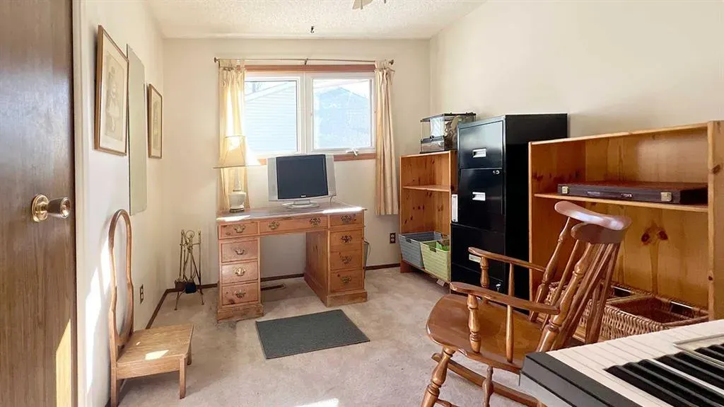 32 Deerfield Drive SE