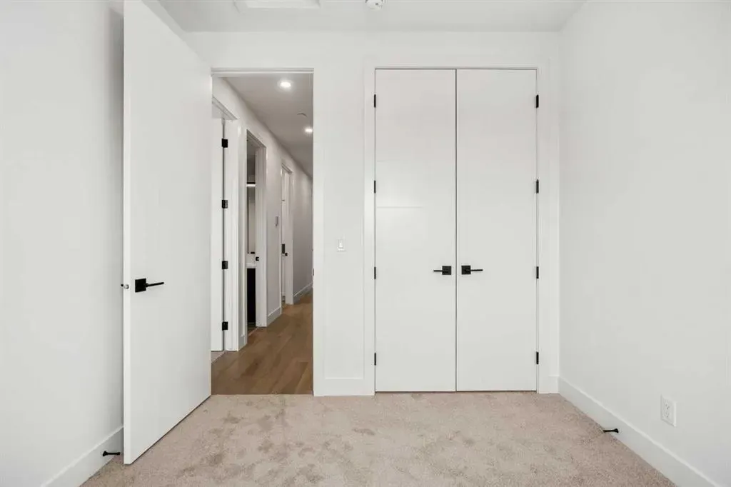 16 Greenwich Heath NW
