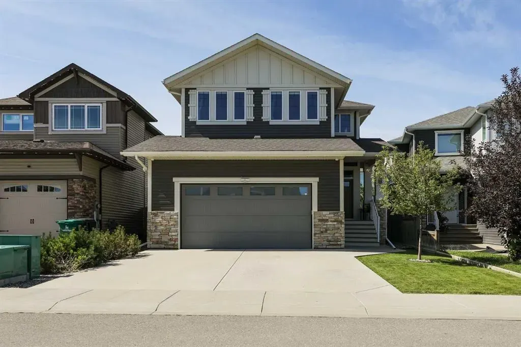 100 Riverhurst Cove W