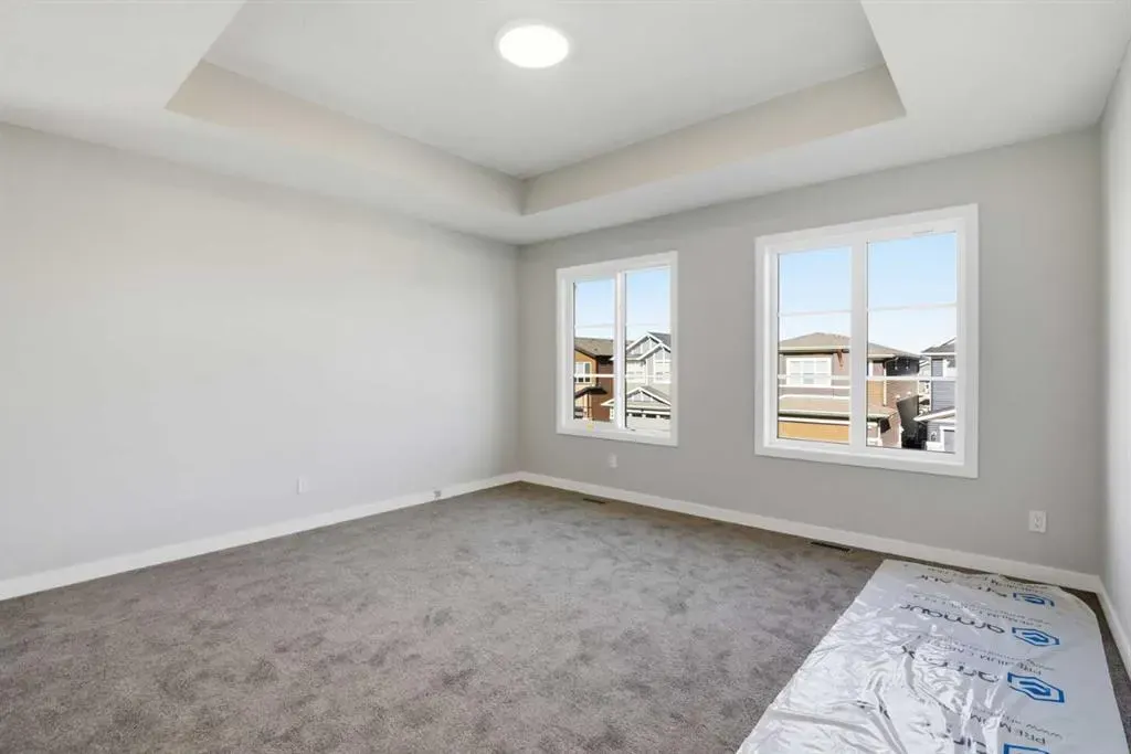 119 Chinook Winds Manor SW