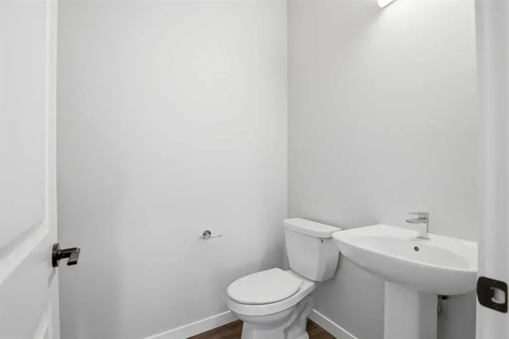 119 Chinook Winds Manor SW