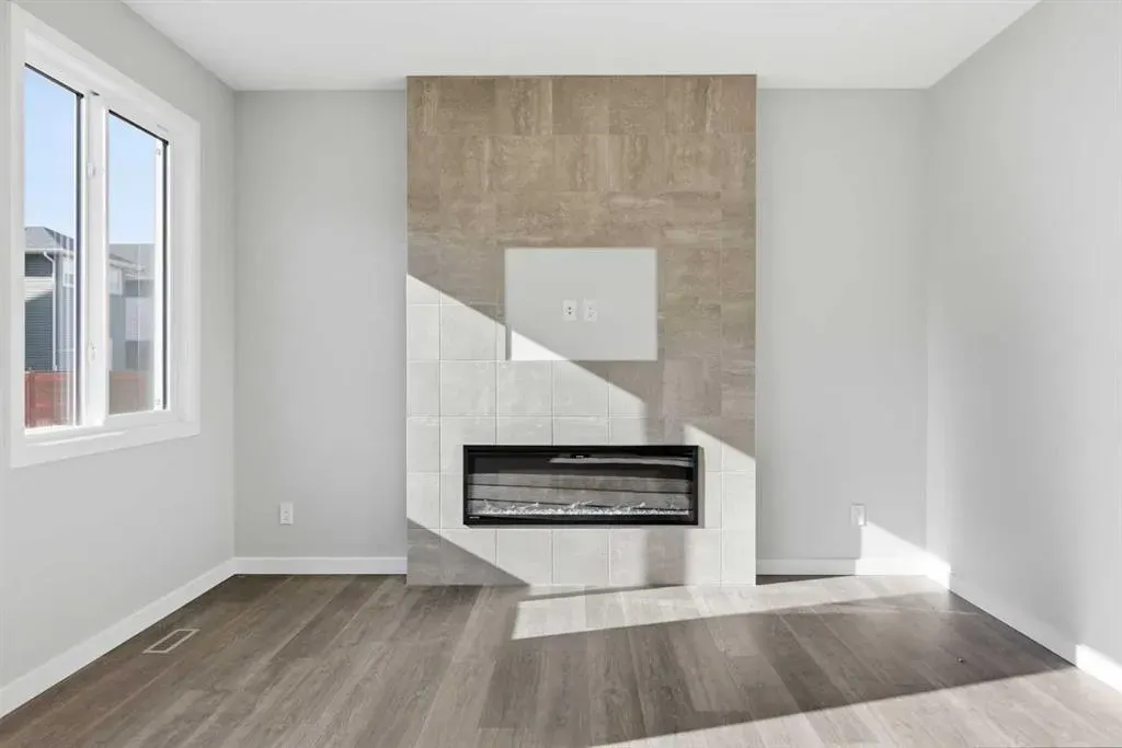 119 Chinook Winds Manor SW