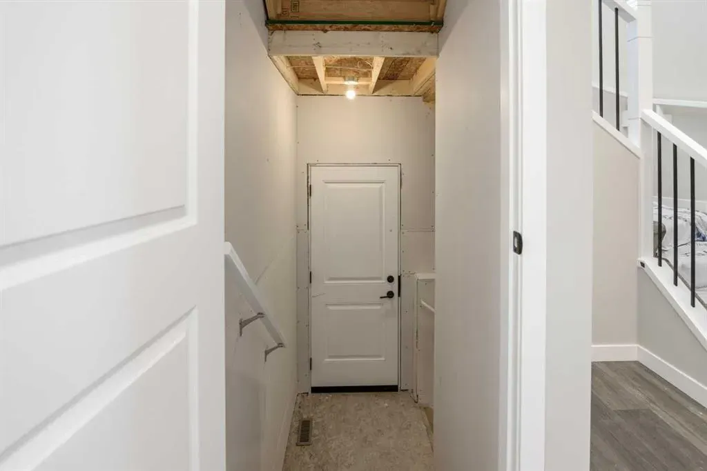 119 Chinook Winds Manor SW