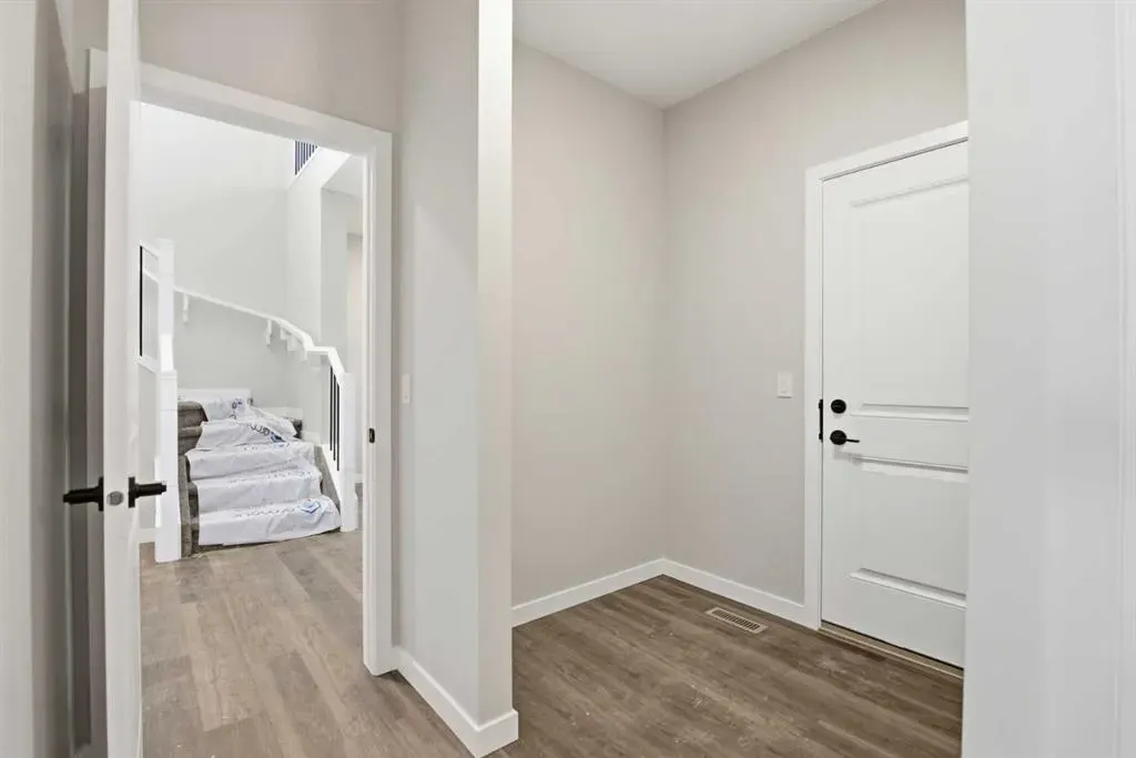 119 Chinook Winds Manor SW