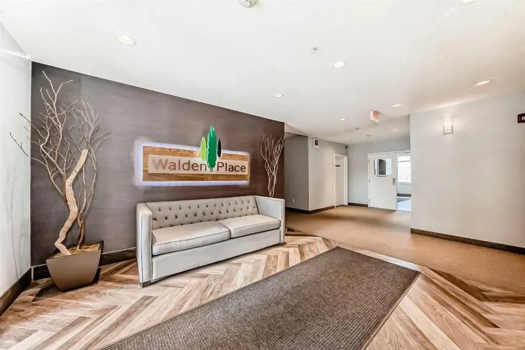 10 Walgrove SE, #109