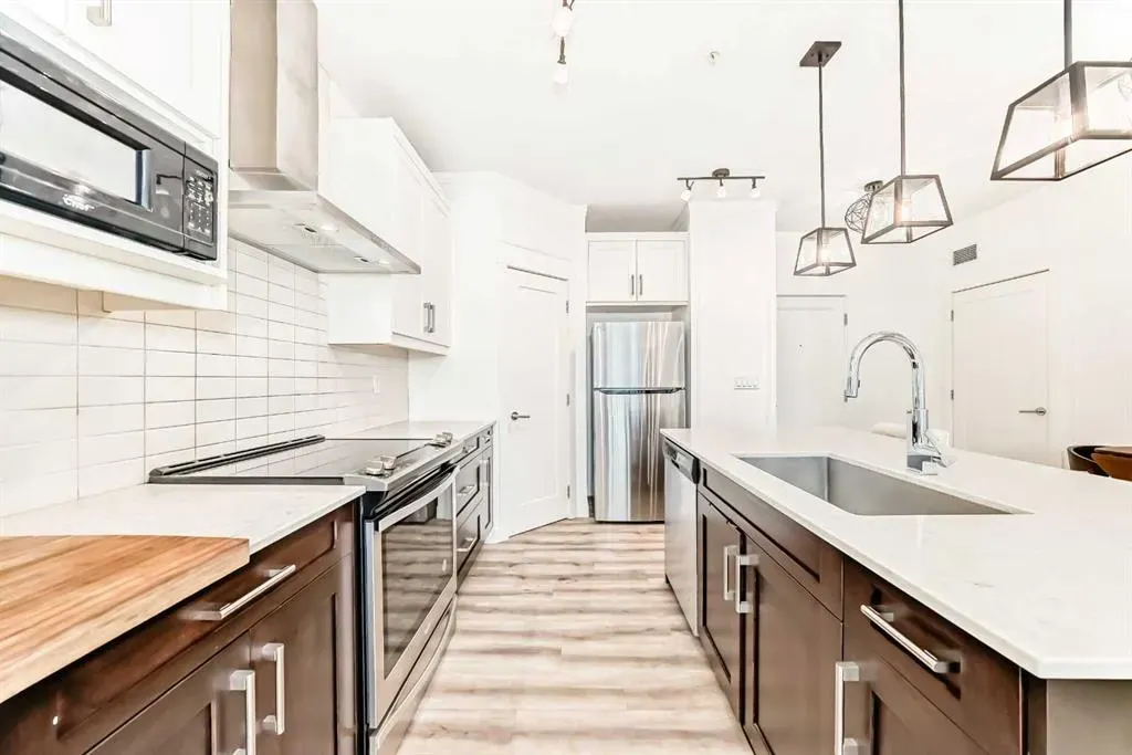 10 Walgrove SE, #109