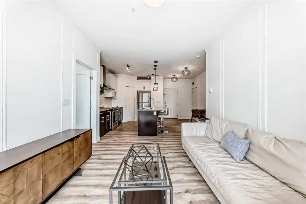 10 Walgrove SE, #109
