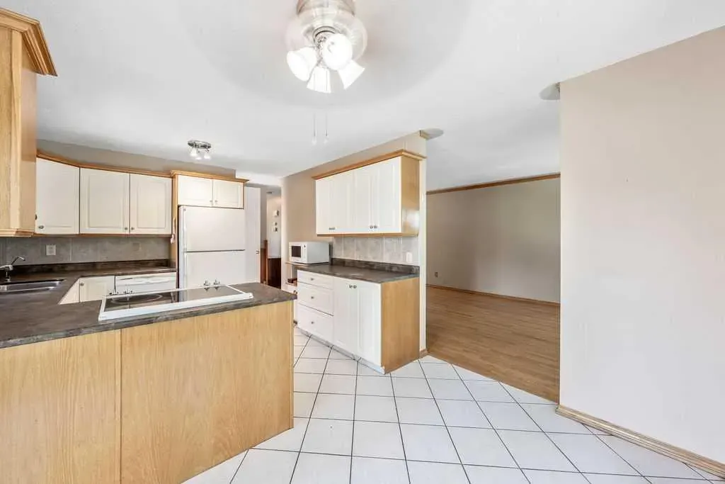354 Maitland Hill NE