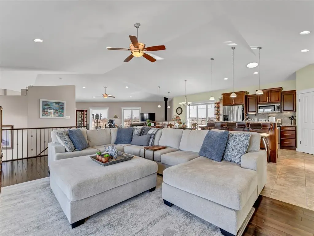 5518 Township Road 120 Road