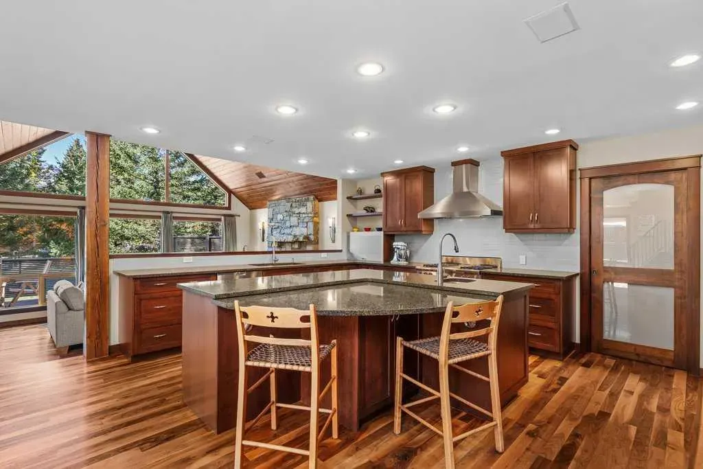 16 Blue Grouse Ridge