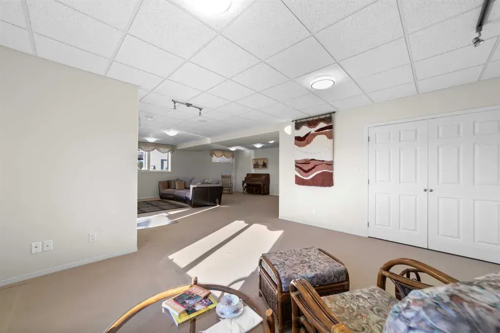 5405 39 Avenue, #16