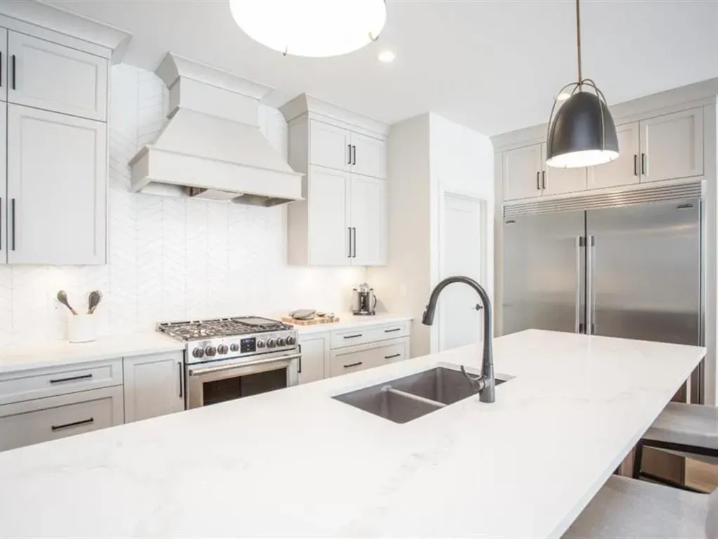 125 Larratt Close