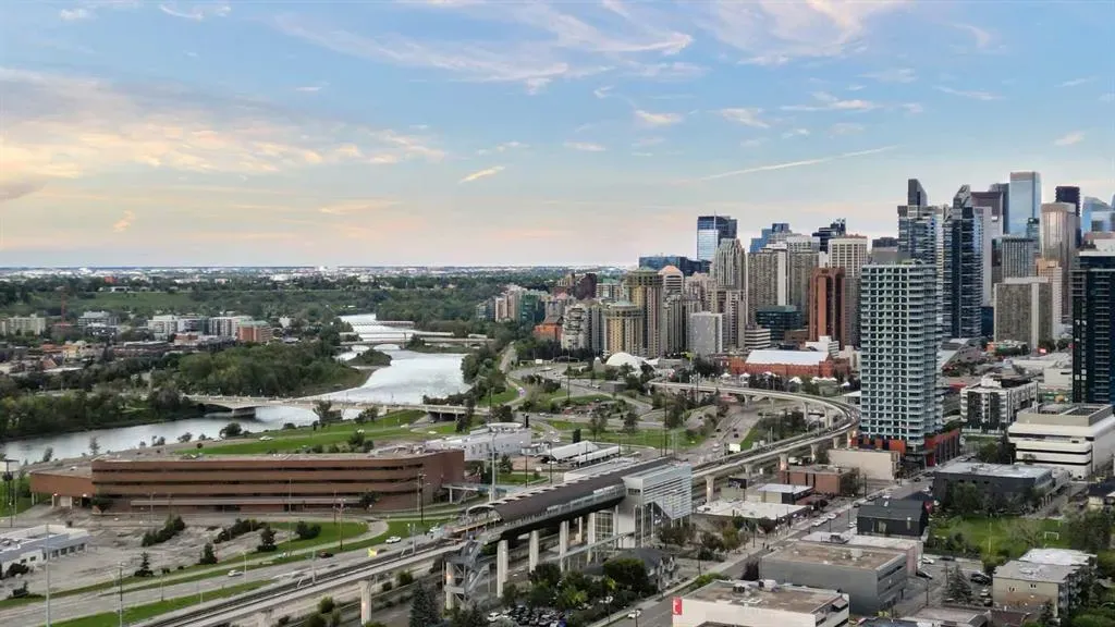 1110 17 Street SW, #401