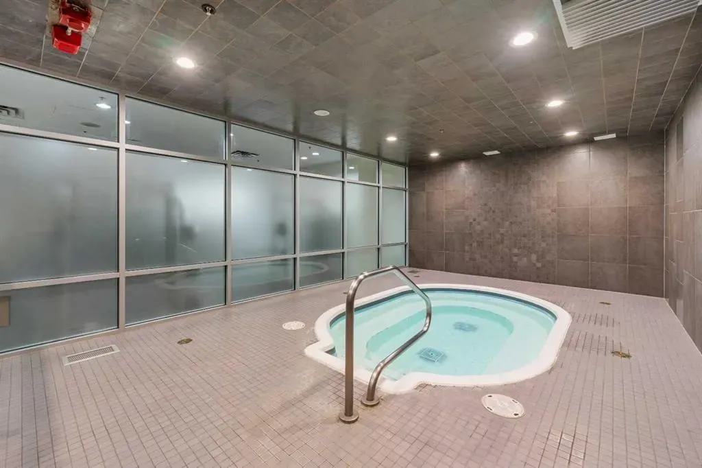210 15 Avenue SE, #3206