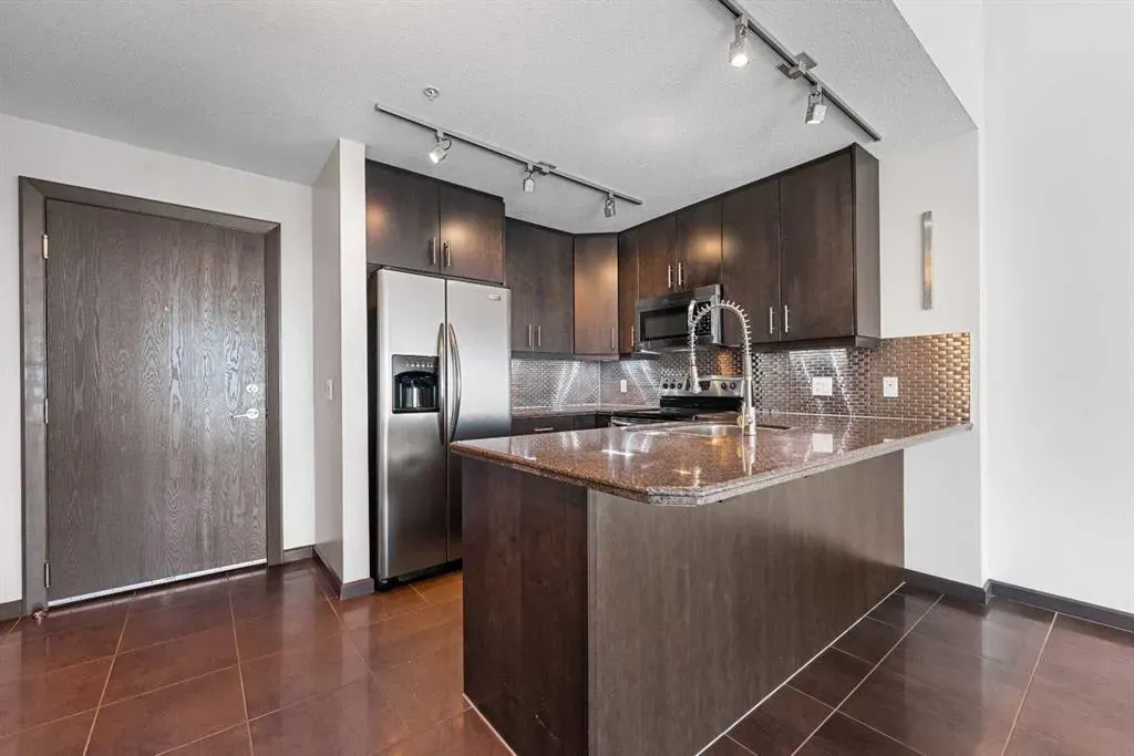 210 15 Avenue SE, #3206