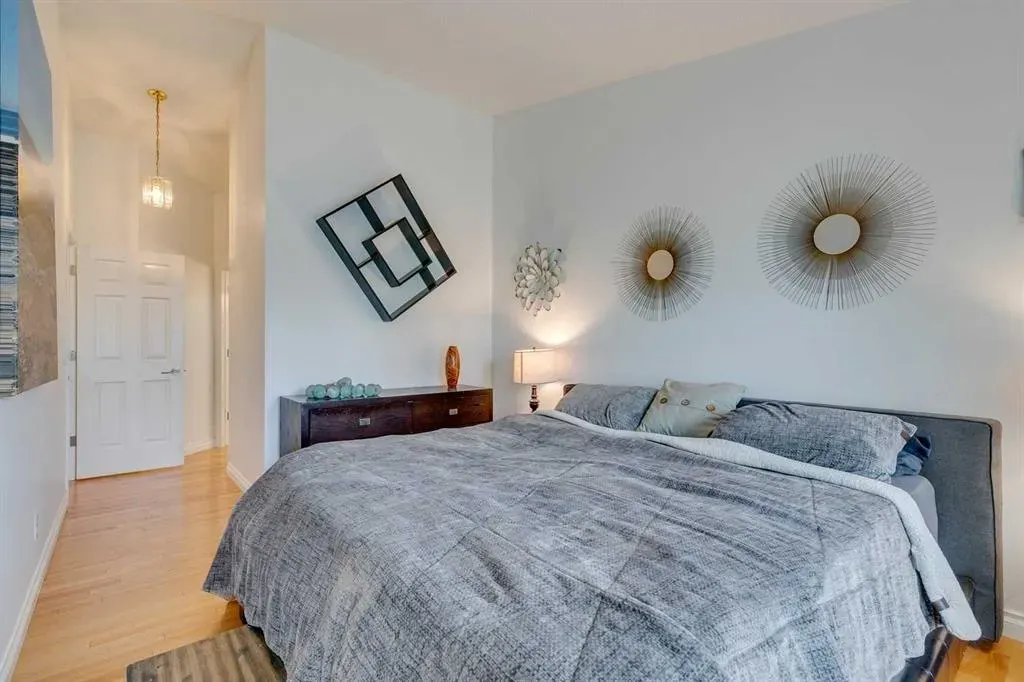 42 Sierra Morena Green SW