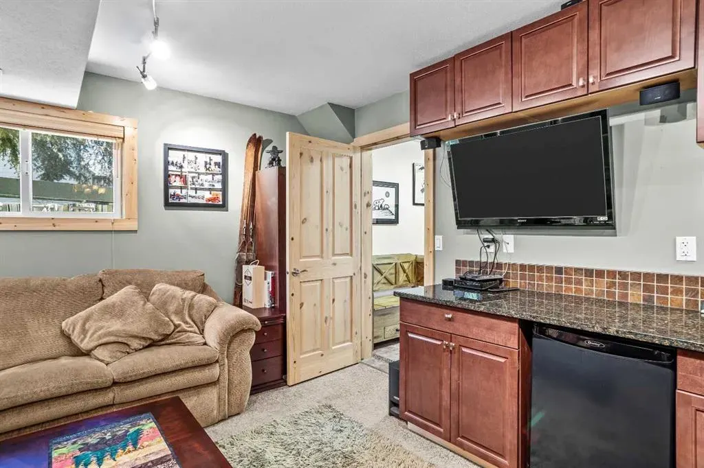 810 4th Street W, #3