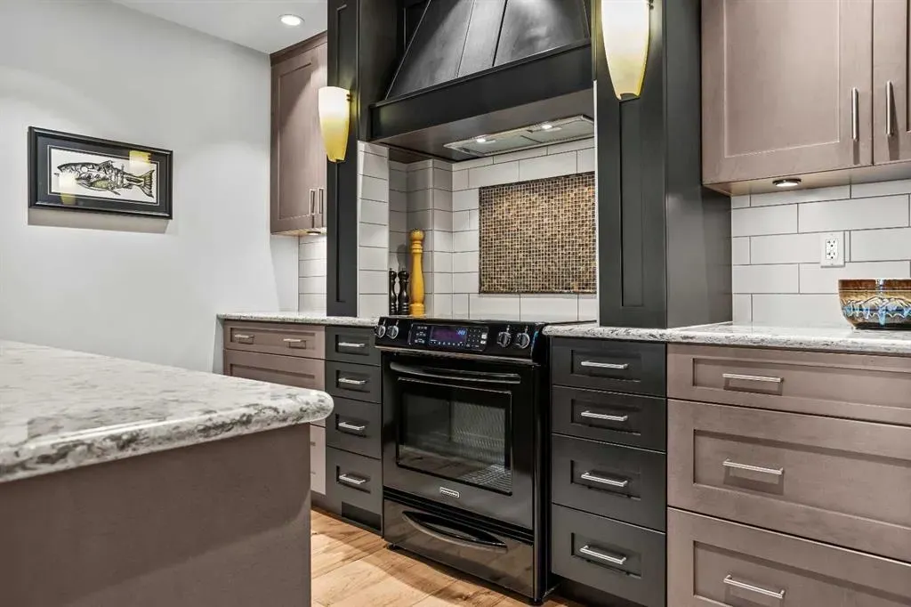 810 4th Street W, #3