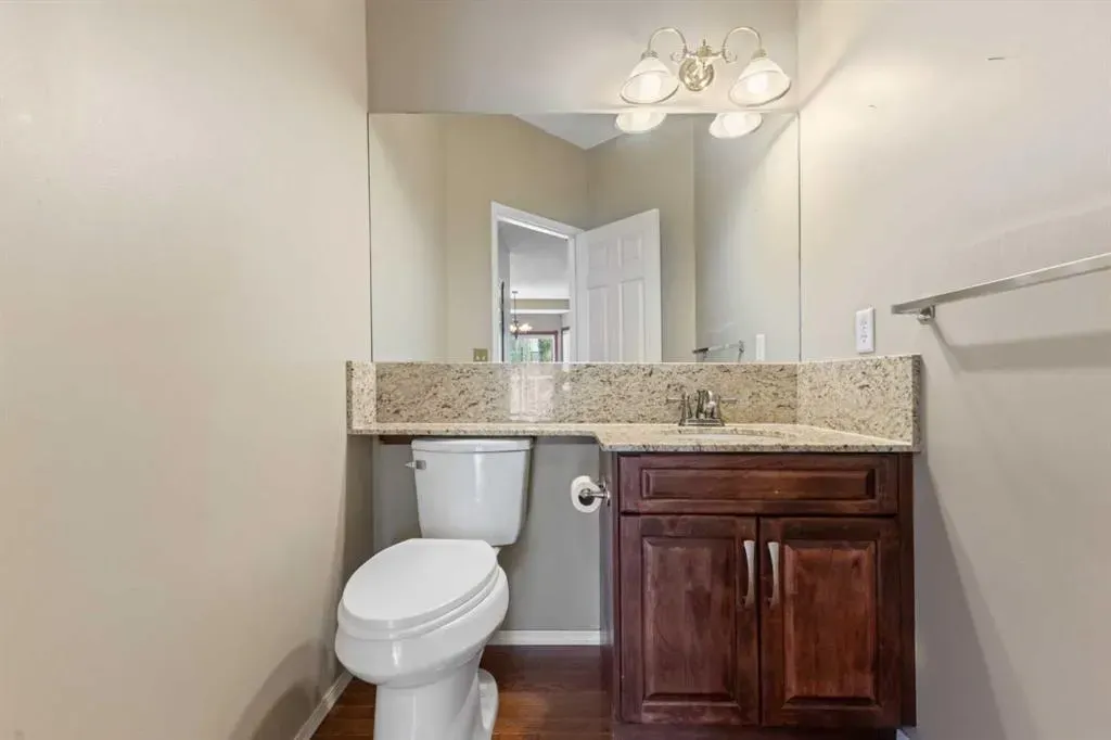 253 Coral Shores Cape NE