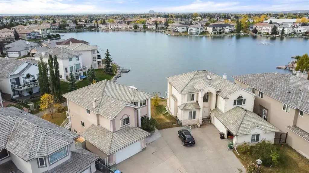 253 Coral Shores Cape NE