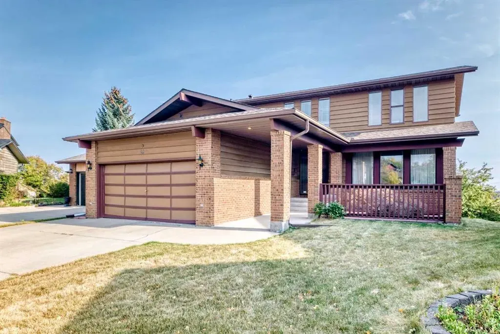 16 Edgeland Bay NW