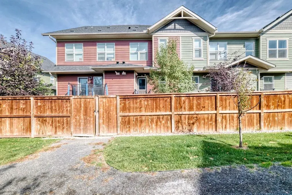 259 cranbrook Square SE