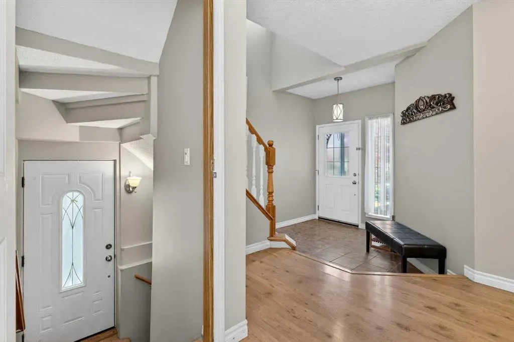 162 Mt Apex Crescent SE