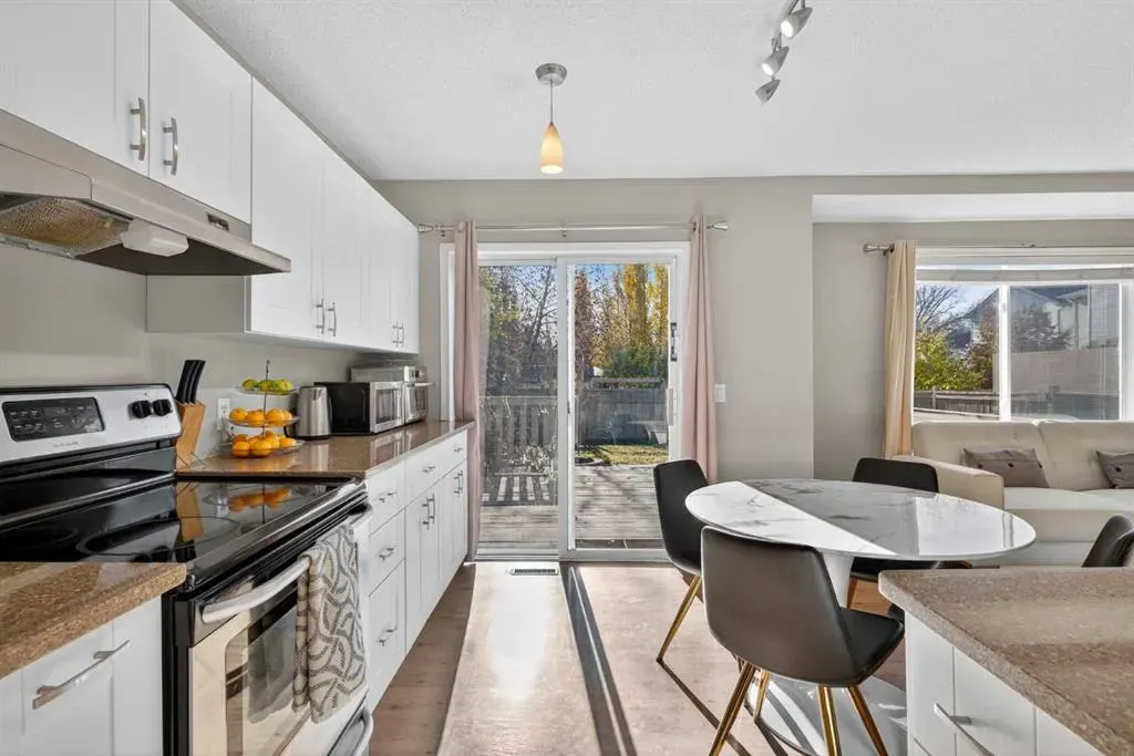 162 Mt Apex Crescent SE