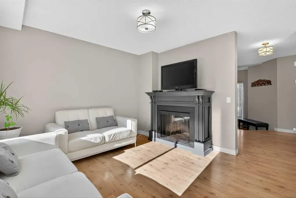 162 Mt Apex Crescent SE