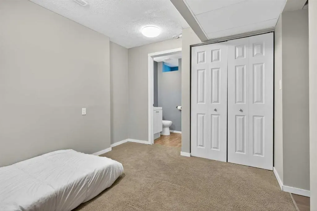 162 Mt Apex Crescent SE