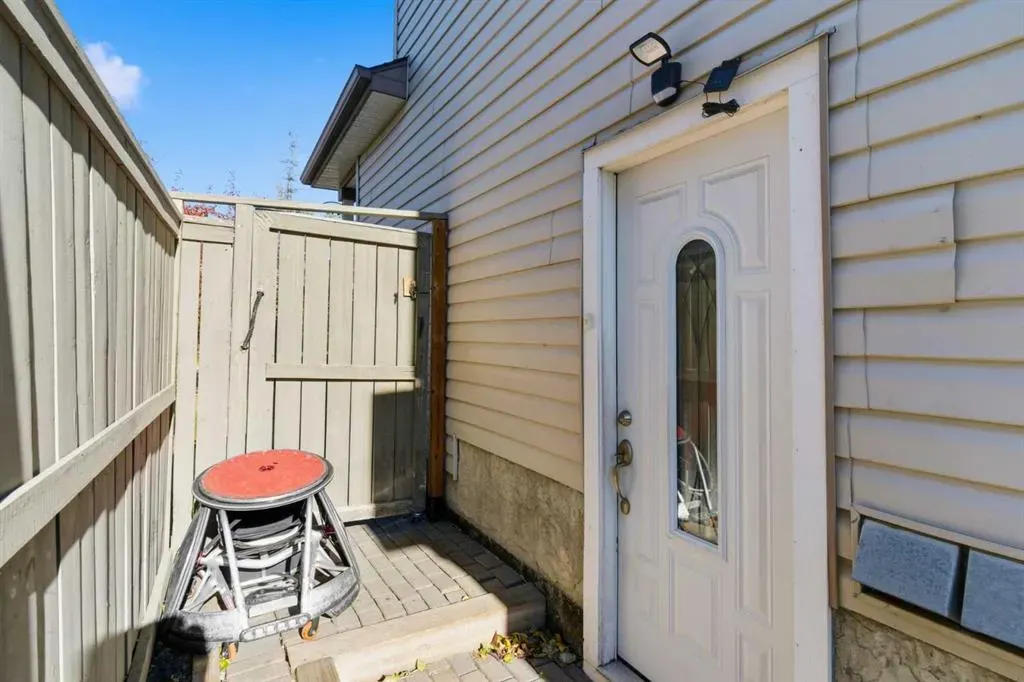 162 Mt Apex Crescent SE