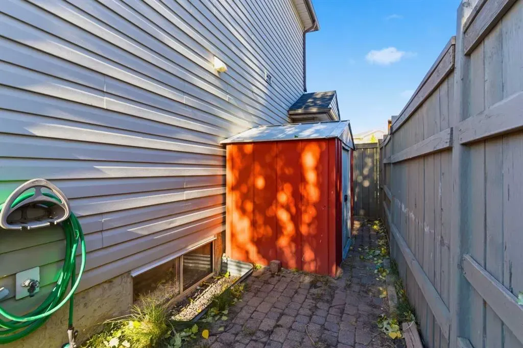 162 Mt Apex Crescent SE