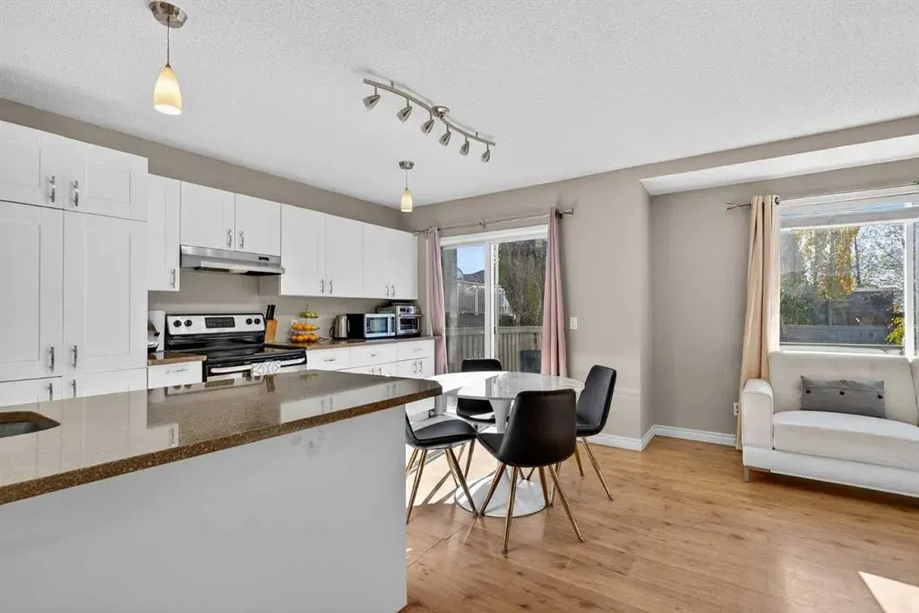 162 Mt Apex Crescent SE