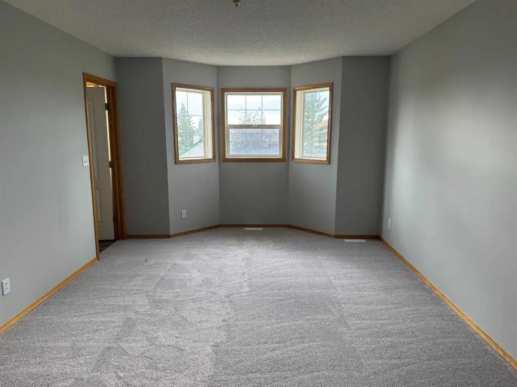 22 Arbour Butte Road NW