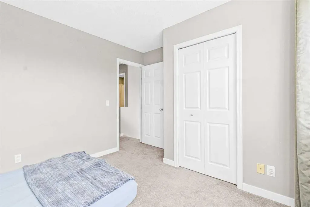 137 Covepark Crescent NE